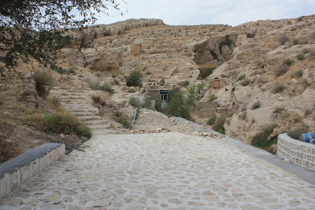 راه‌سازی شهرداری سیراف برای ورودی دره تاریخی لیر